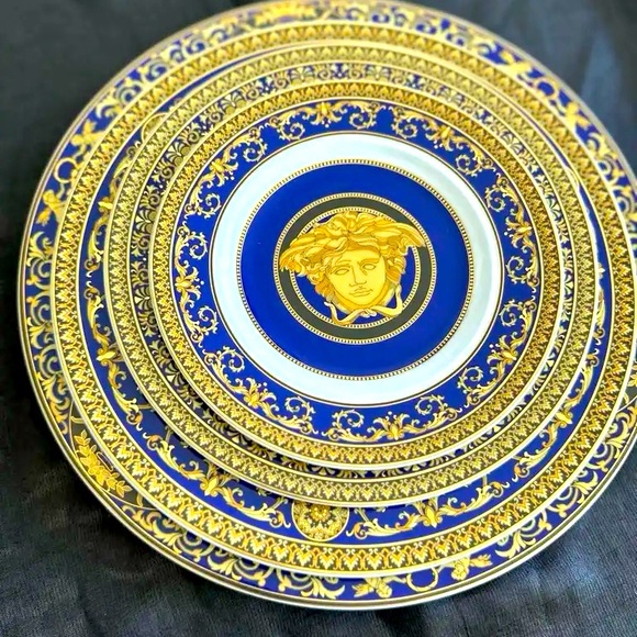 Versace Dinnerware-Set of 4 - Picture 3 of 4